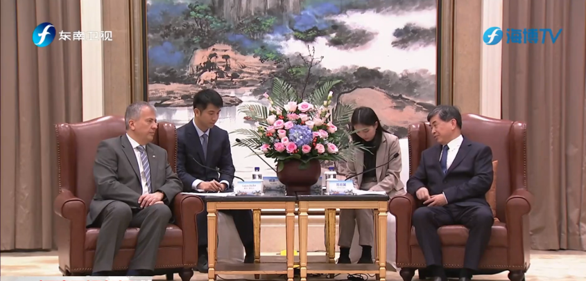 省委书记周祖翼会见匈牙利国会副主席欧拉·劳约什