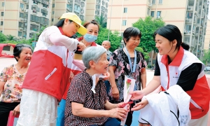 厦门优化建强村居治理力量